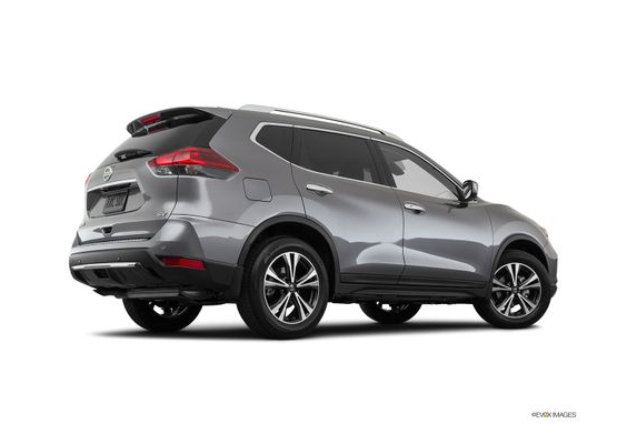 Nissan  Rouge 4#4 Or  Similar